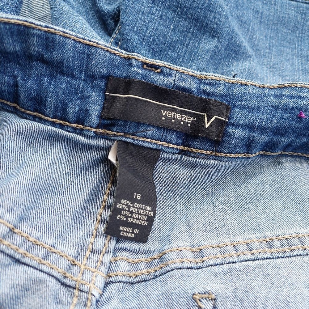 Venezia Denim Jean Shorts with Pockets 18 GUC - Picture 6 of 6
